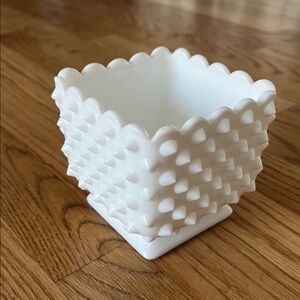 Fenton Hobnail Vase🤍